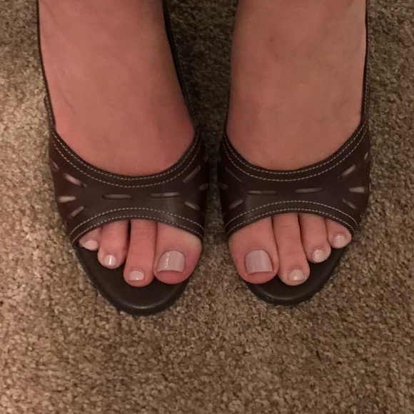 Franco Sarto Peep Toe Heels - Picture 7 of 7